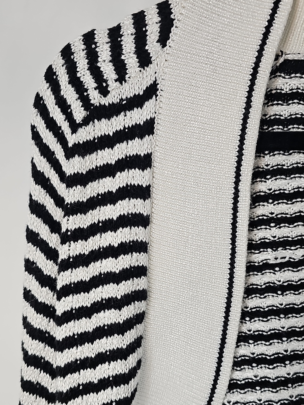 WHBM Ecru & Black Striped Soft Cozy Nubby Knit Cocoon Shrug Sweater Sz:MP - Picture 7 of 17